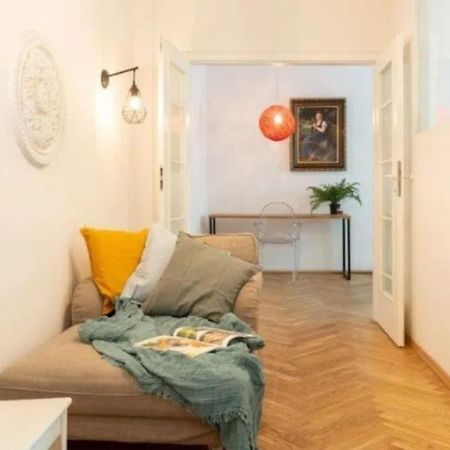 Old Praga Wi-Fi 300Mb Apartman Varsó Kültér fotó