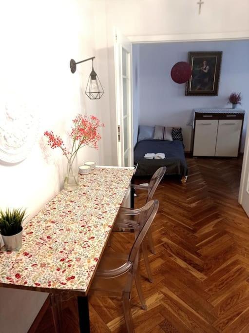 Old Praga Wi-Fi 300Mb Apartman Varsó Kültér fotó